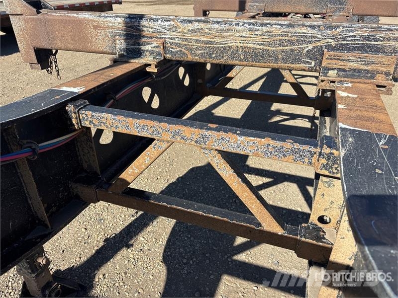 Doepker 53 ft Tri/A Hayrack Log Trailer За превоз на дървени трупи