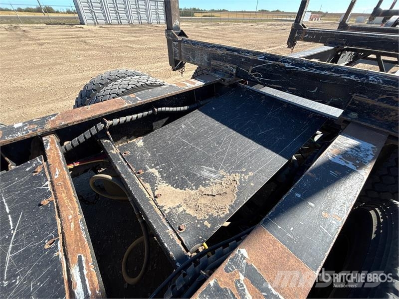 Doepker 53 ft Tri/A Hayrack Log Trailer За превоз на дървени трупи