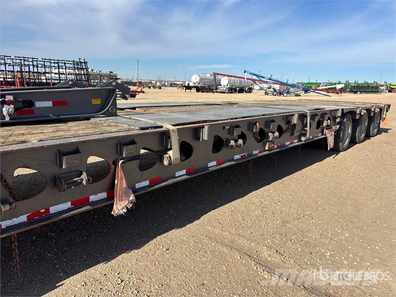 Doepker 55 ton 53 ft Tri/A Folding Neck Trailer Низкорамные прицепы