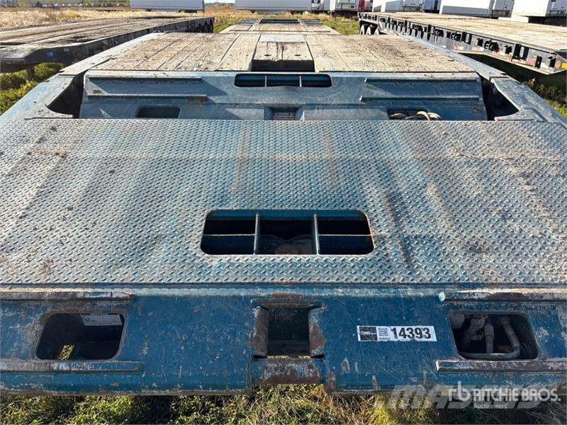 Doepker 67 ft 24-Wheel Folding Neck Trailer Низкорамные прицепы