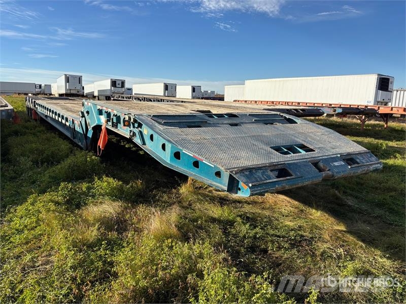 Doepker 67 ft 24-Wheel Folding Neck Trailer Низкорамные прицепы