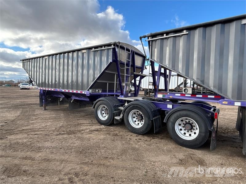 Doepker GB26435-L 28 ft Tri/A Super B-Train Lead Grain Tra Gabona átrakó kocsik