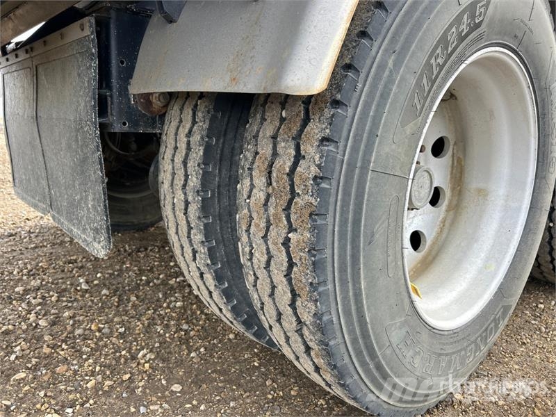 Doepker LB13257-R Super B-Train Pup Grain Trailer Viljavankrid