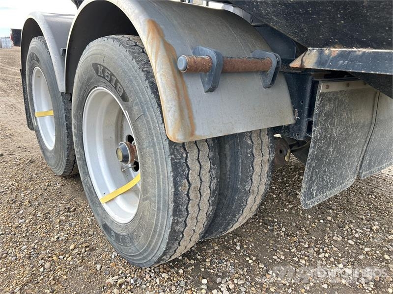 Doepker LB13257-R Super B-Train Pup Grain Trailer Viljavankrid