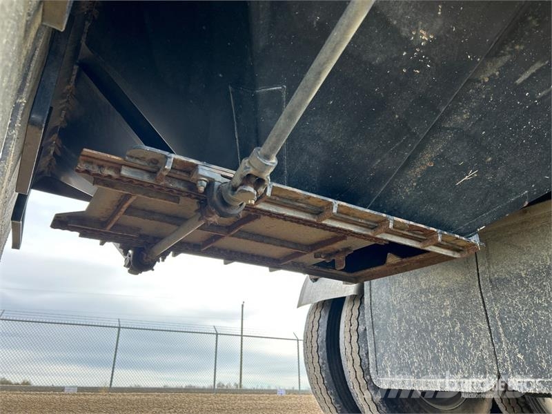 Doepker LB13257-R Super B-Train Pup Grain Trailer Viljavankrid
