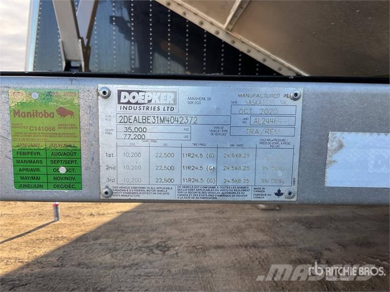 Doepker Legacy 28 ft Tri/A Super B-Train Lead Grain Traile Kornhengere