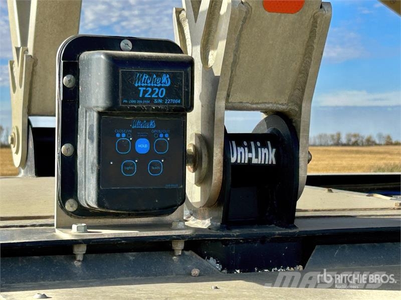 Doepker Legacy 46 ft Tri/A Grain Trailer مقطورة حبوب