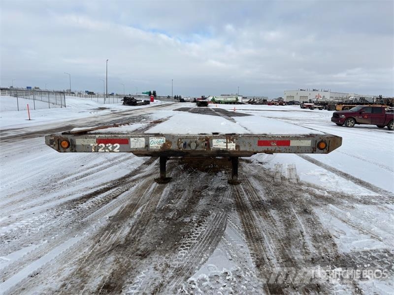 Doepker Super B Lead 32 ft Flatbed Trailer مقطوروات مسطحة/مفصلية الجوانب