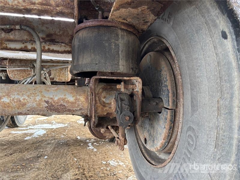 Doepker Super B Lead 32 ft Flatbed Trailer مقطوروات مسطحة/مفصلية الجوانب