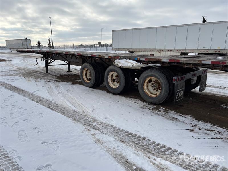 Doepker Super B Lead 32 ft Flatbed Trailer مقطوروات مسطحة/مفصلية الجوانب