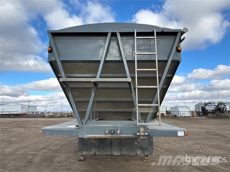 Doepker Super B-Train Grain Trailer مقطورة حبوب
