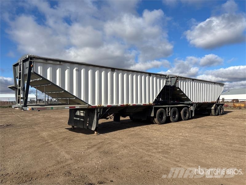 Doepker Super B-Train Grain Trailer مقطورة حبوب