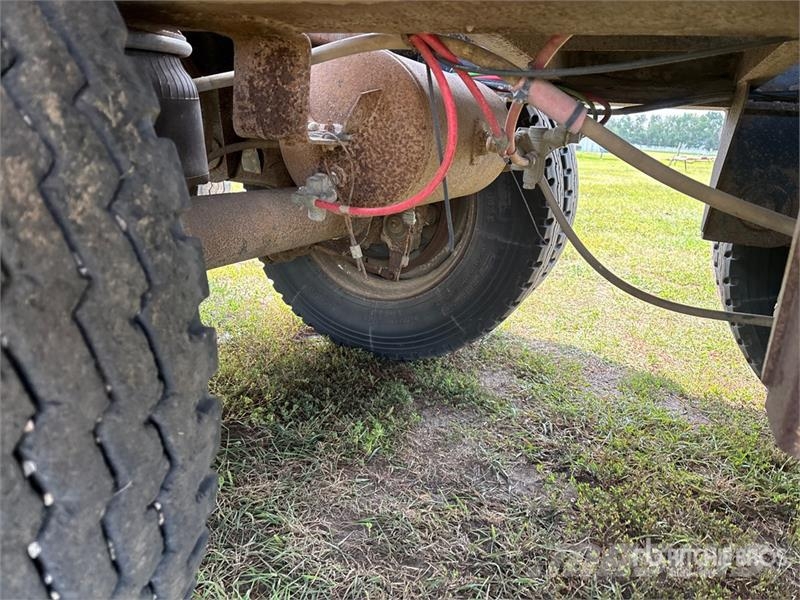 Doepker Super B-Train Grain Trailer Graudu pārkraušanas piekabes