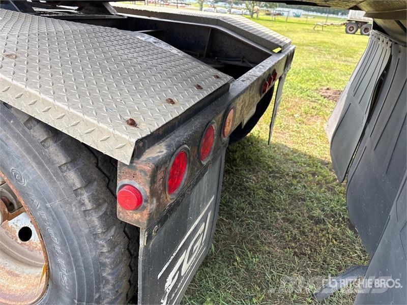 Doepker Super B-Train Grain Trailer Graudu pārkraušanas piekabes