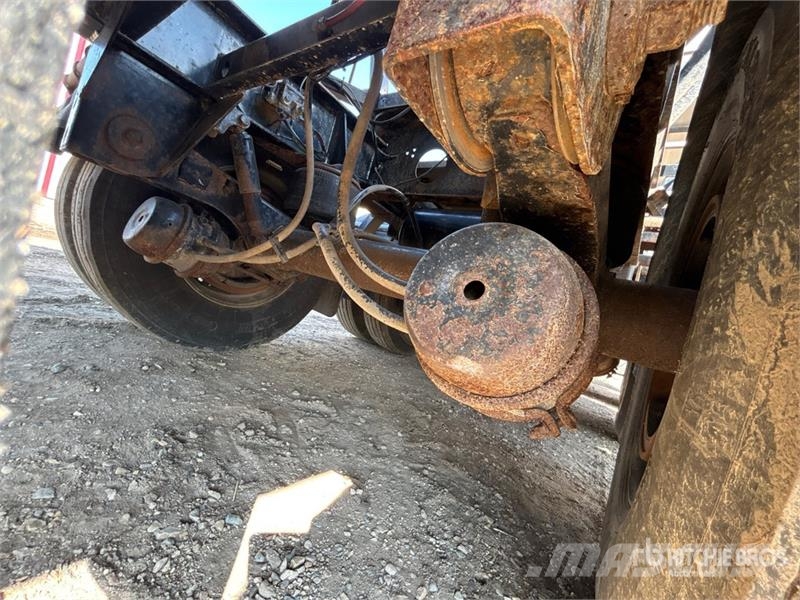 Doepker Super B-Train Grain Trailer Viljavaunut