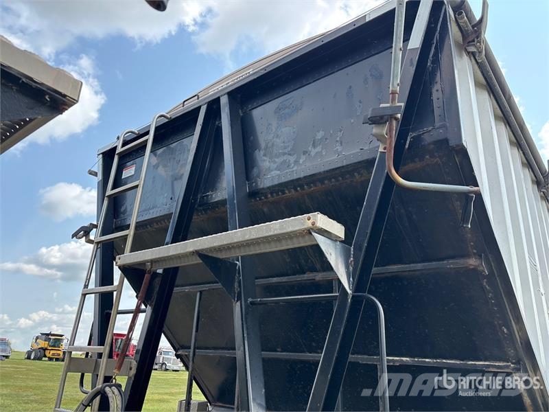 Doepker Super B-Train Grain Trailer Graudu pārkraušanas piekabes