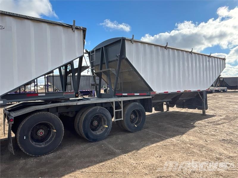 Doepker Super B-Train Grain Trailer مقطورة حبوب
