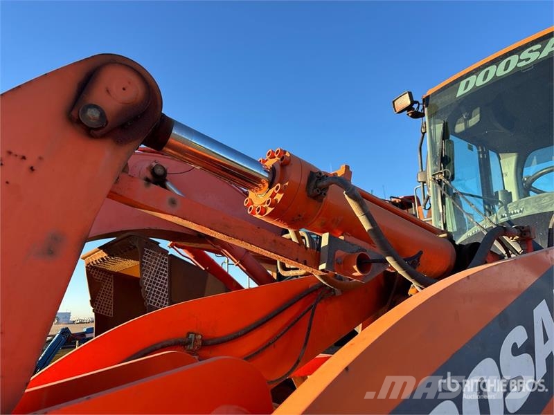 Doosan DL-250-5 Wheel Loader Radlader