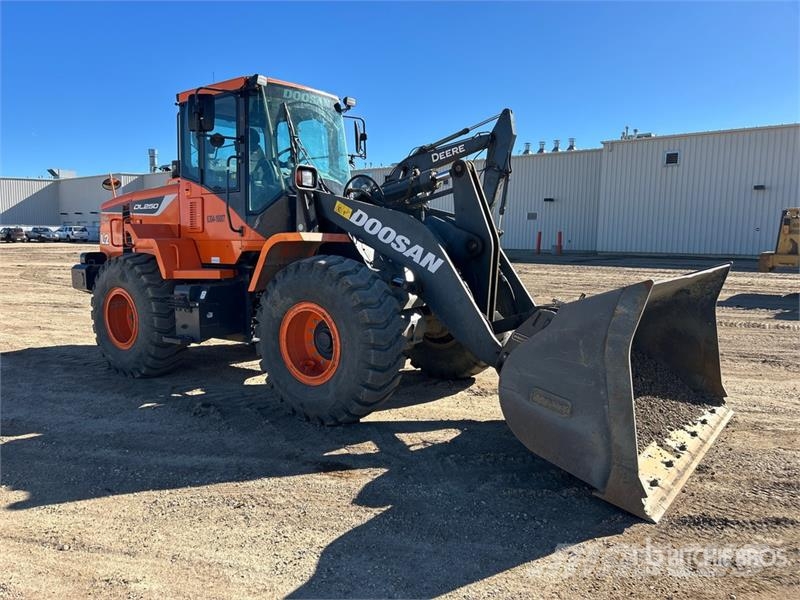 Doosan DL250-5US11 Wheel Loader Gumikerekes homlokrakodók