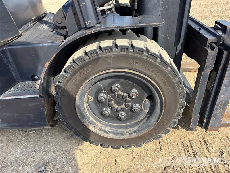 Doosan G30E-5 5450 lb Pneumatic Tire Forklift Other