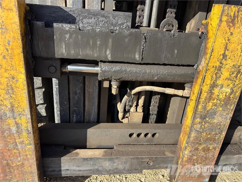 Doosan G30P-3 4600 lb Pneumatic Tire Forklift Targoncák-Egyéb