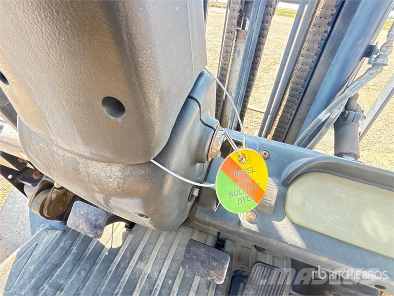 Doosan G30P-3 5050 lb Pneumatic Tire Forklift Other