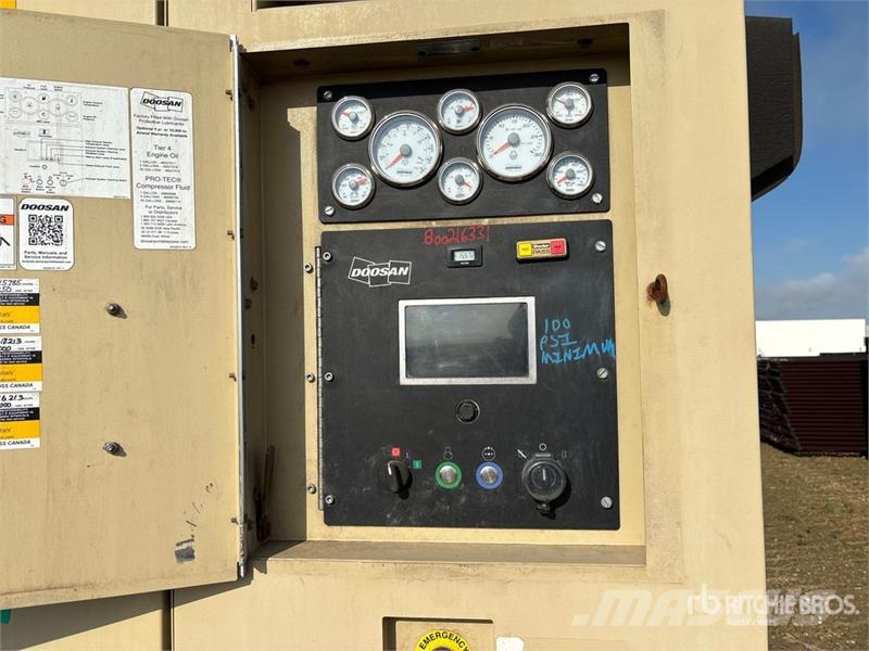 Doosan HP1600WCU-T4F Mobile Air Compressor (Inoperable) Compressors