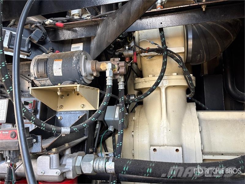 Doosan HP1600WCU-T4F Mobile Air Compressor (Inoperable) Compressors