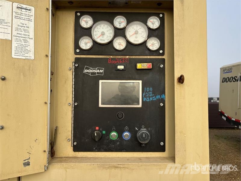 Doosan HP1600WCU-T4F Mobile Air Compressor (Inoperable) Compressors