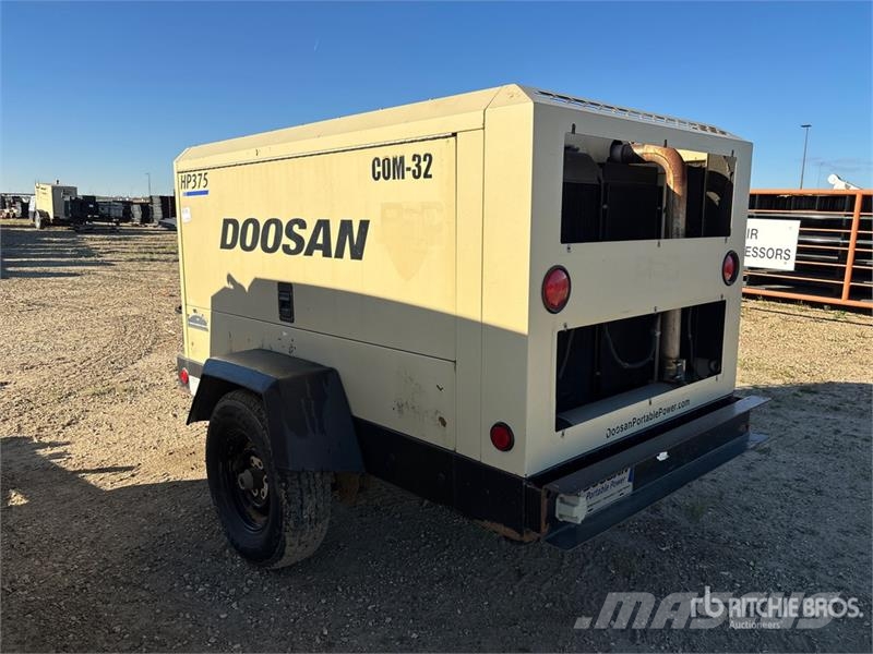 Doosan HP375WOU-FX-T3 Mobile Air Compressor (Inoperable) Kompresorji