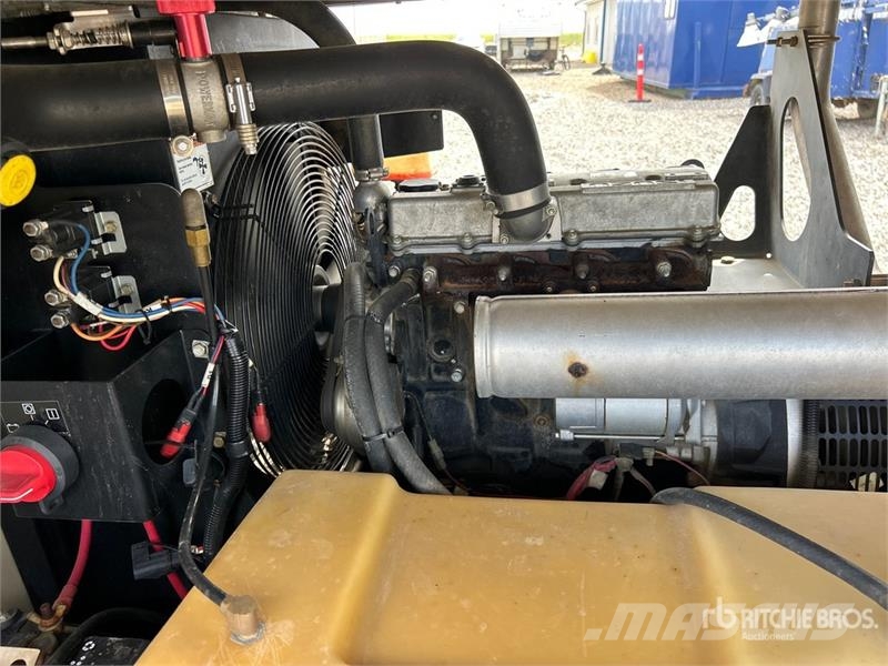 Doosan L20 Tour d'éclairage