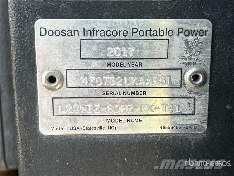 Doosan L20 أبراج خفيفة