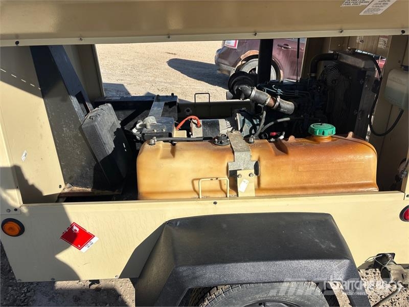 Doosan L6 Rasvjetni tornjevi
