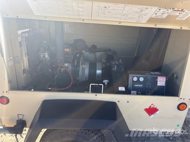 Doosan L6 Rasvjetni tornjevi