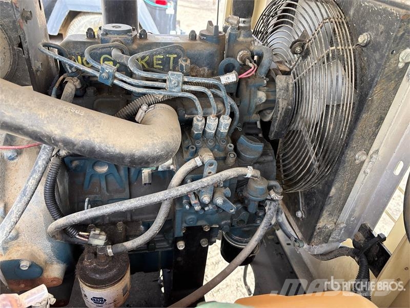Doosan L6-60HZ-T4F Rasvetni stubovi