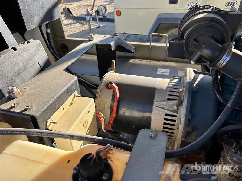 Doosan L8-60HZ-T4F 8 kW Light Tower Rasvetni stubovi