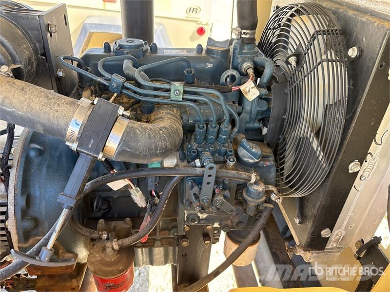 Doosan L8-60HZ-T4F 8 kW Light Tower أبراج خفيفة