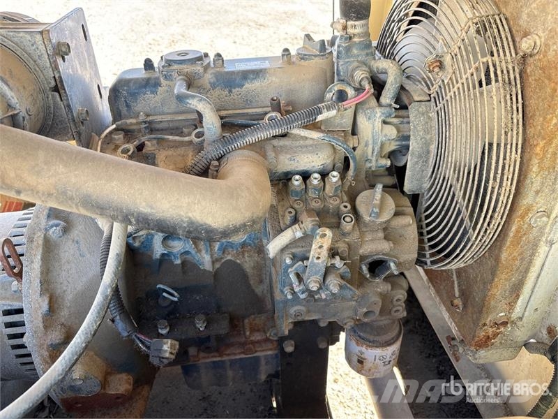 Doosan L8-60HZ-T4F 8 kW Light Tower (Inoperable) Lichtmasten