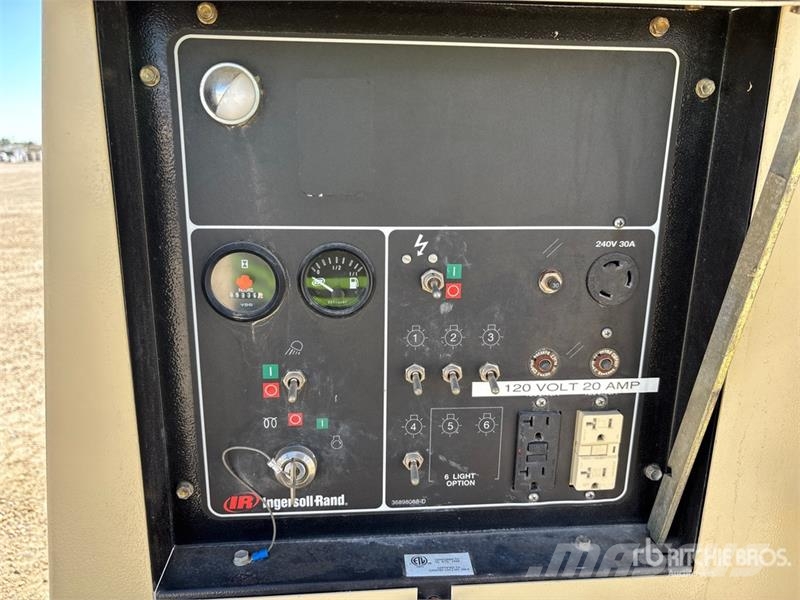Doosan L8-60HZ-T4F 8 kW Light Tower أبراج خفيفة