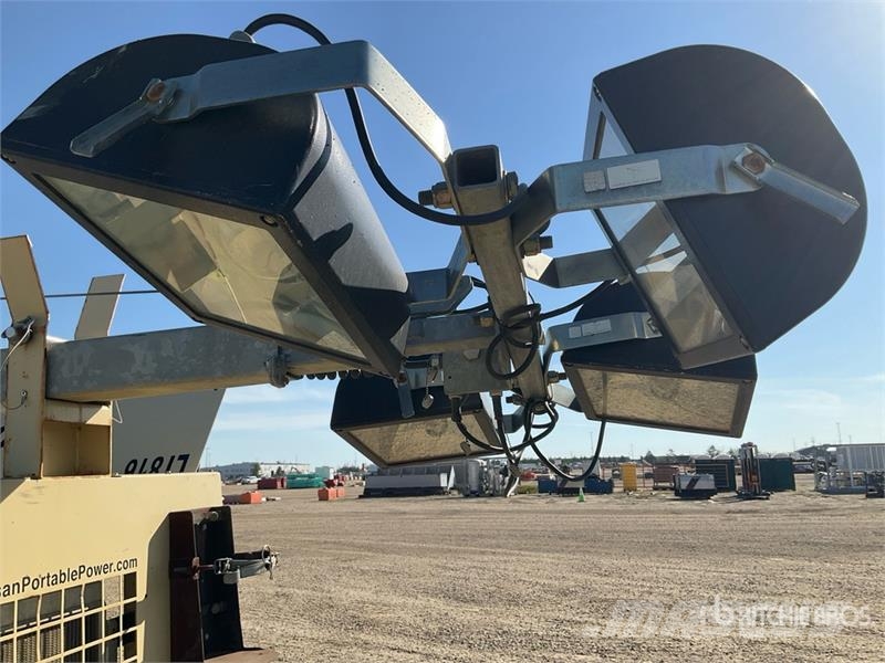 Doosan L8-60HZ-T4F 8 kW Light Tower أبراج خفيفة
