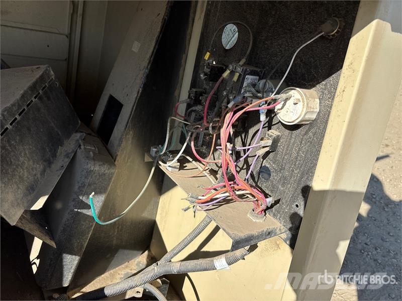 Doosan L8-60HZ-T4F 8 kW Light Tower (Inoperable) Lichtmasten