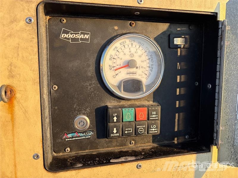Doosan P425/HP375WCU-EX-T4I Mobile Air Compressor (Inoper Kompressoren