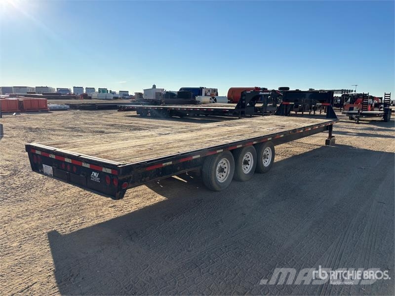  Double A 30 ft Tri/A Gooseneck Equipment Trailer Auto pārvadāšanas treileri