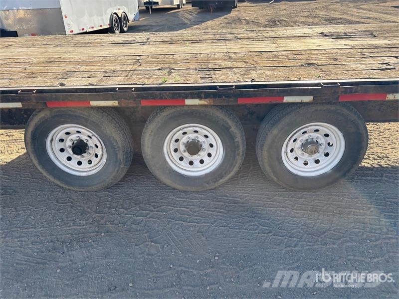  Double A 30 ft Tri/A Gooseneck Equipment Trailer Auto pārvadāšanas treileri