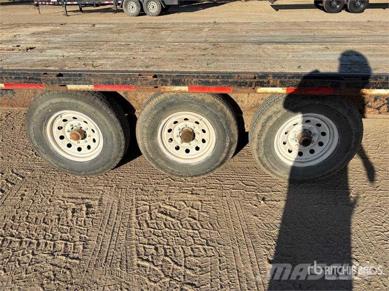 Double A 30 ft Tri/A Gooseneck Equipment Trailer Auto pārvadāšanas treileri