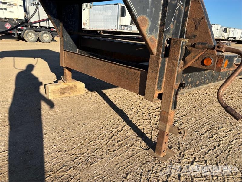  Double A 30 ft Tri/A Gooseneck Equipment Trailer Auto pārvadāšanas treileri