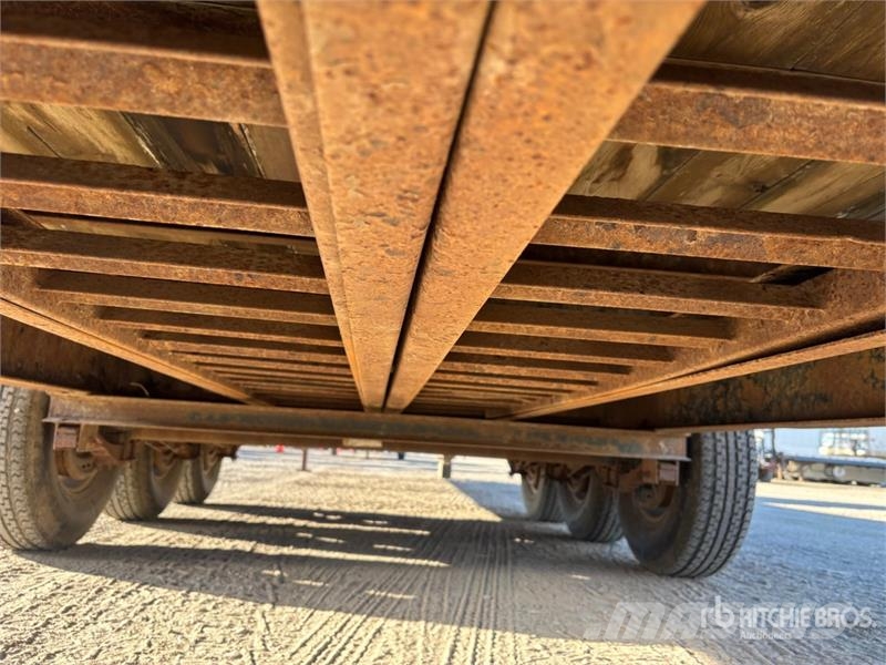  Double A 30 ft Tri/A Gooseneck Equipment Trailer Auto pārvadāšanas treileri