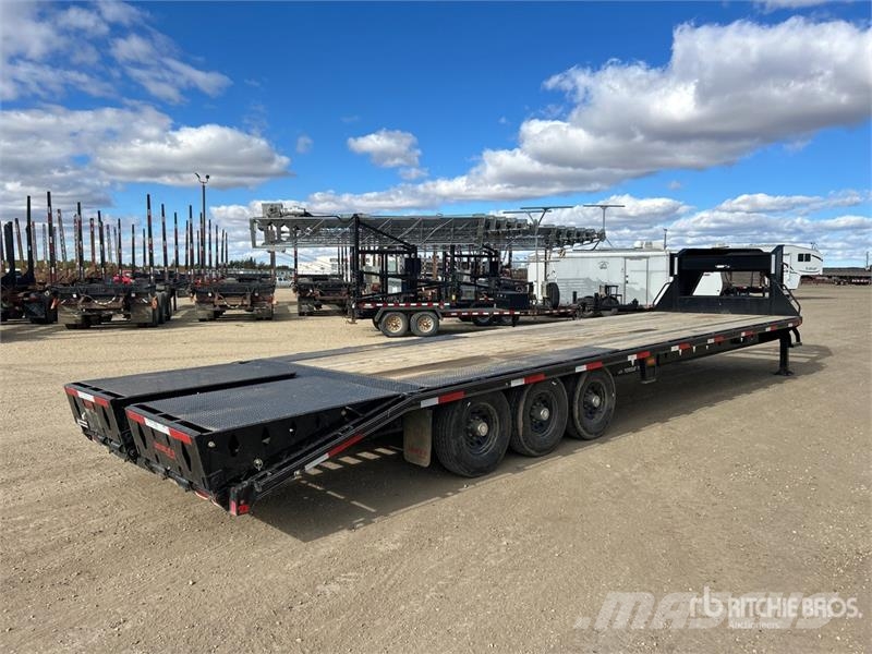 Double A GHB218-32 32 ft Tri/A Gooseneck Equipment Vehicle transport trailers