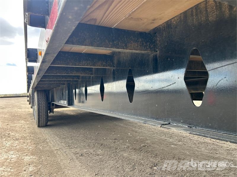Double A GHB218-32 32 ft Tri/A Gooseneck Equipment Vehicle transport trailers