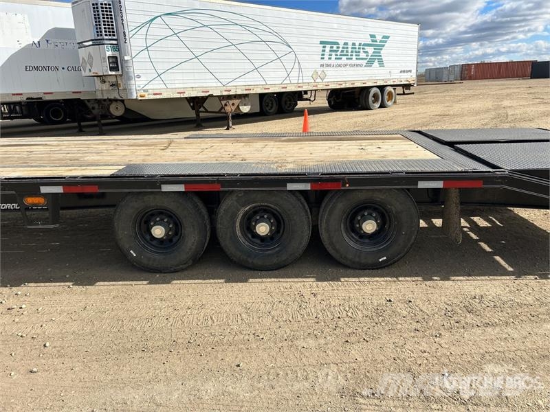 Double A GHB218-32 32 ft Tri/A Gooseneck Equipment Vehicle transport trailers